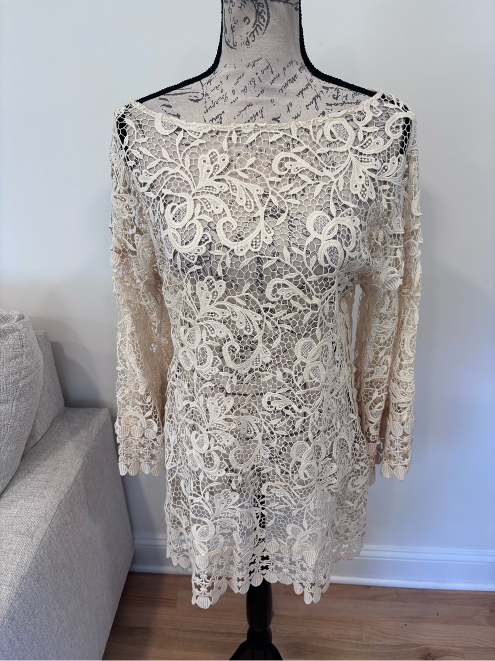 ALEXIS cream floral lace mini dress/tunic size small